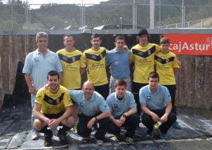 Jugadores de la peÃ±as Casa Jenaro y El Tronco 